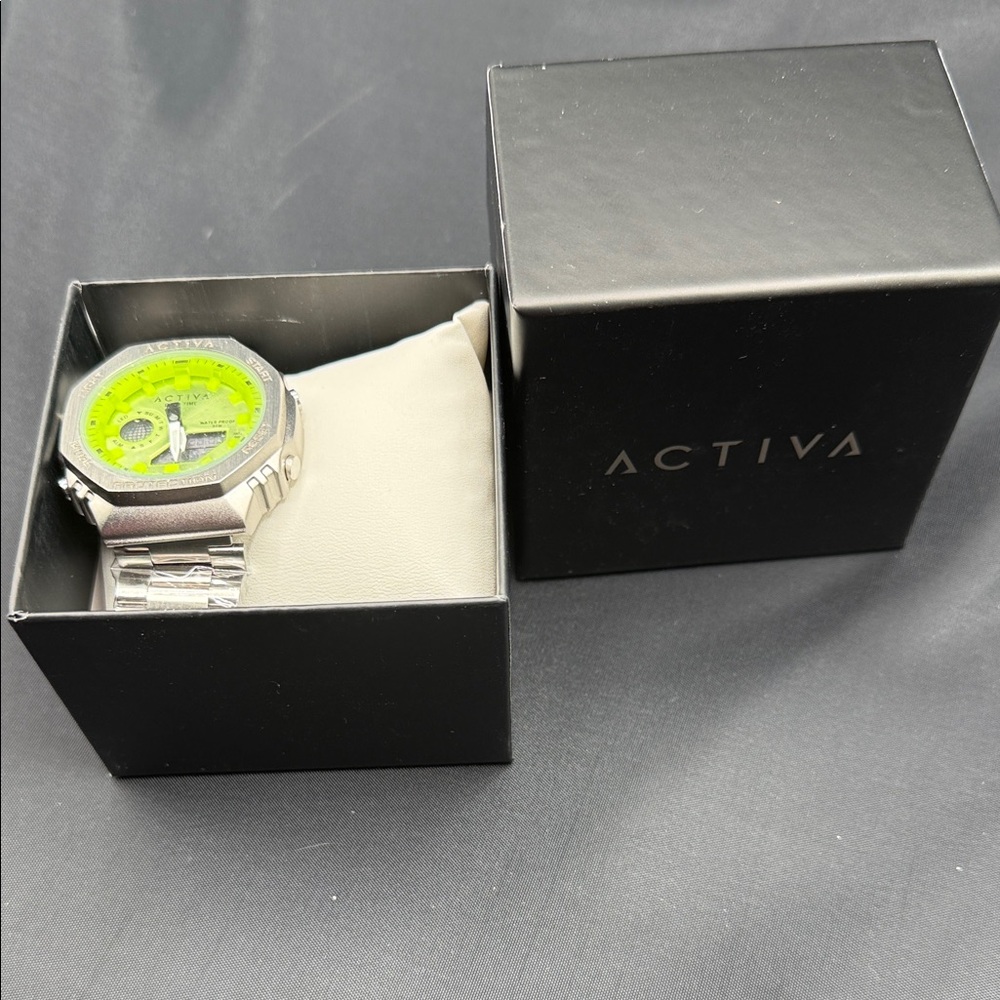 Ativa  New by Invicta Silver& like green  Watch with Sleek Design